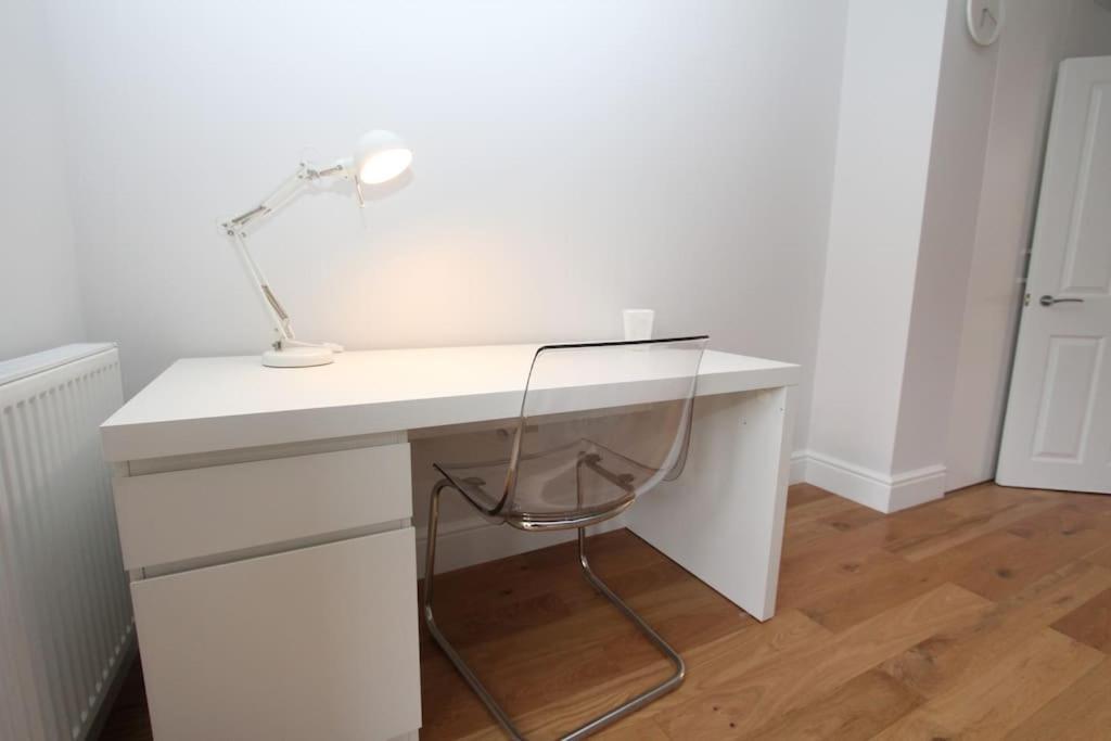 Lovely One Bed Apartment-Near All Transport-Village-Freeparking London Eksteriør bilde